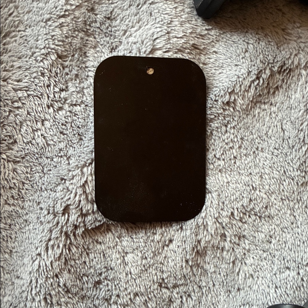 Black Magnetic Car Phone Mount - Picture 5 of 6